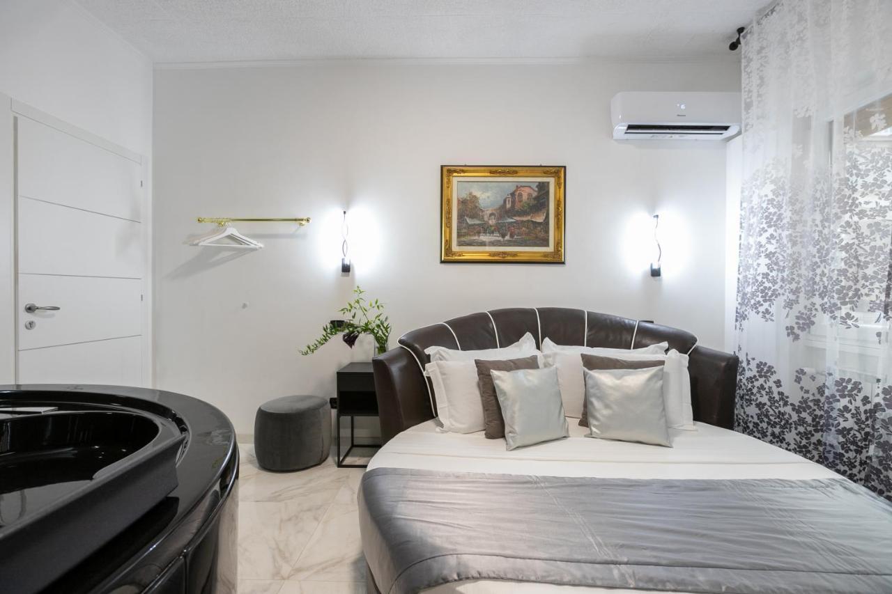 Gregorio VII Luxury Suites San Damaso Рим Екстер'єр фото