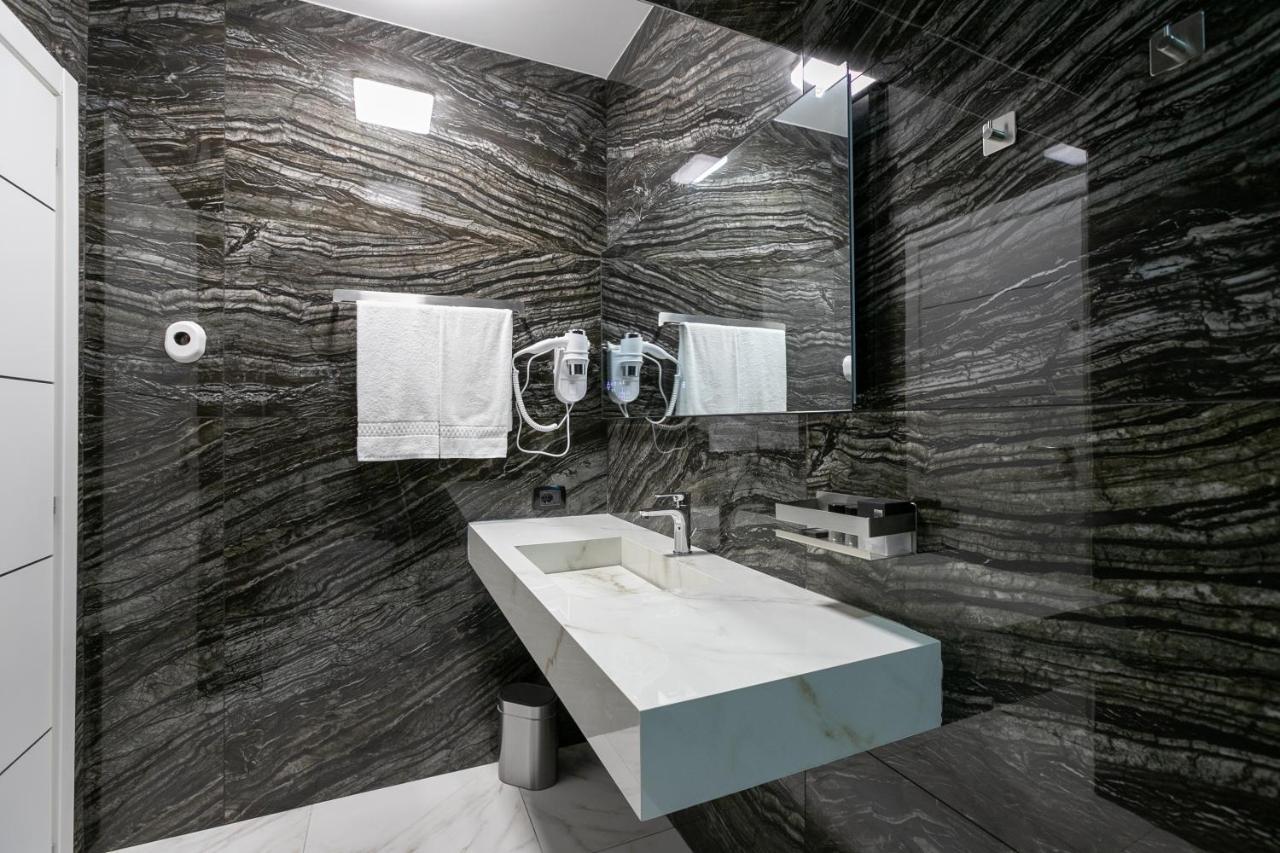Gregorio VII Luxury Suites San Damaso Рим Екстер'єр фото